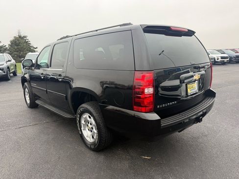 Used 2011 Chevrolet Suburban LT w/ Luxury Package image 3