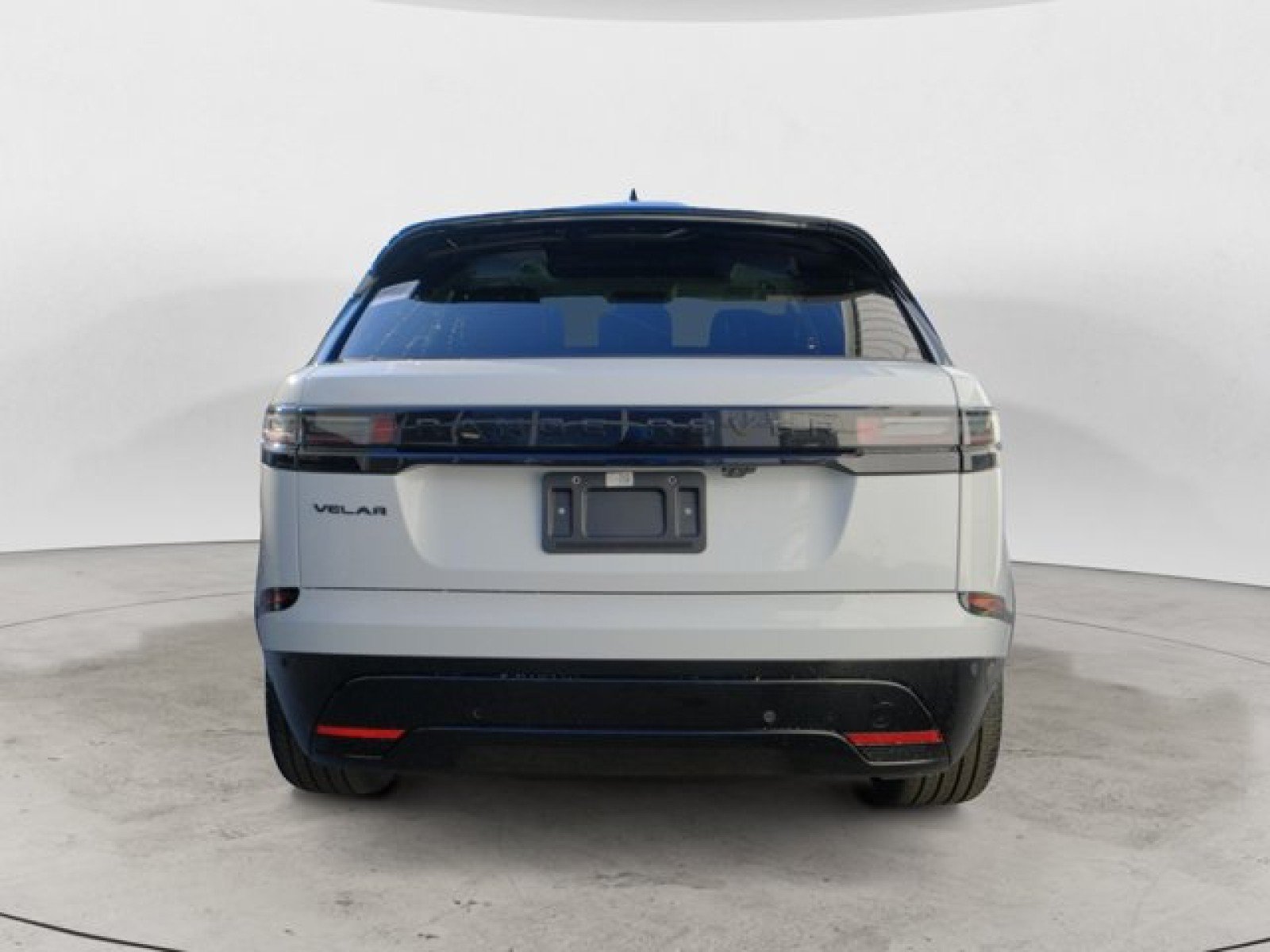 Used 2025 Land Rover Range Rover Velar Dynamic SE AWD/4WD image 4