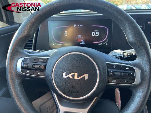 Used 2023 Kia Sportage LX image 45