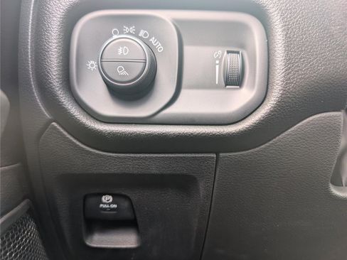 New 2026 RAM 1500 Express AWD/4WD image 16