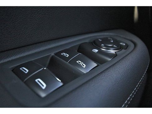 New 2026 Cadillac XT5 Luxury image 15