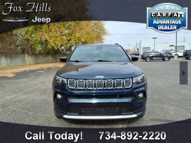 Used 2024 Jeep Compass Limited AWD/4WD image 2
