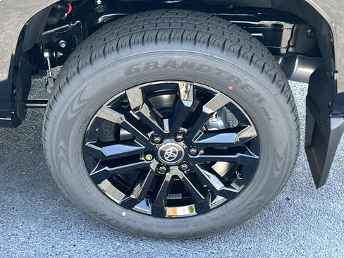 New 2026 Toyota 4Runner 4WD image 14