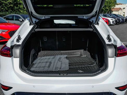 Certified 2025 Audi A6 e-tron Premium w/ Convenience Package image 26