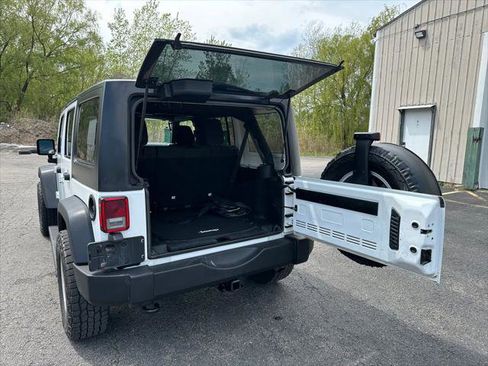 Certified 2017 Jeep Wrangler Unlimited Sport AWD/4WD image 15