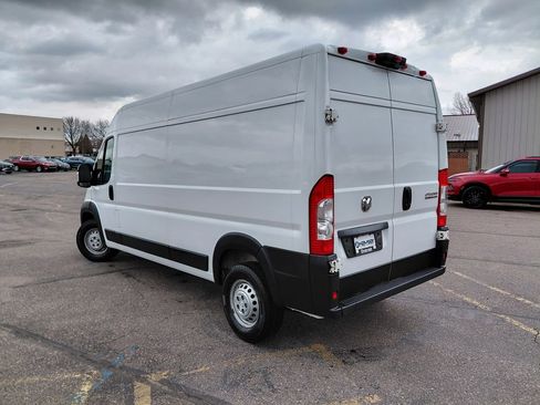Used 2025 RAM ProMaster 2500 w/ Convenience Group FWD image 19