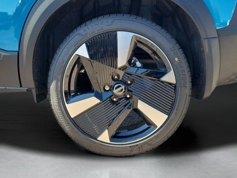 New 2026 Nissan Kicks SR image 7