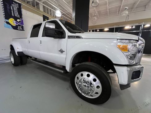 Used 2016 Ford F450 Lariat w/ Lariat Chrome Package image 5