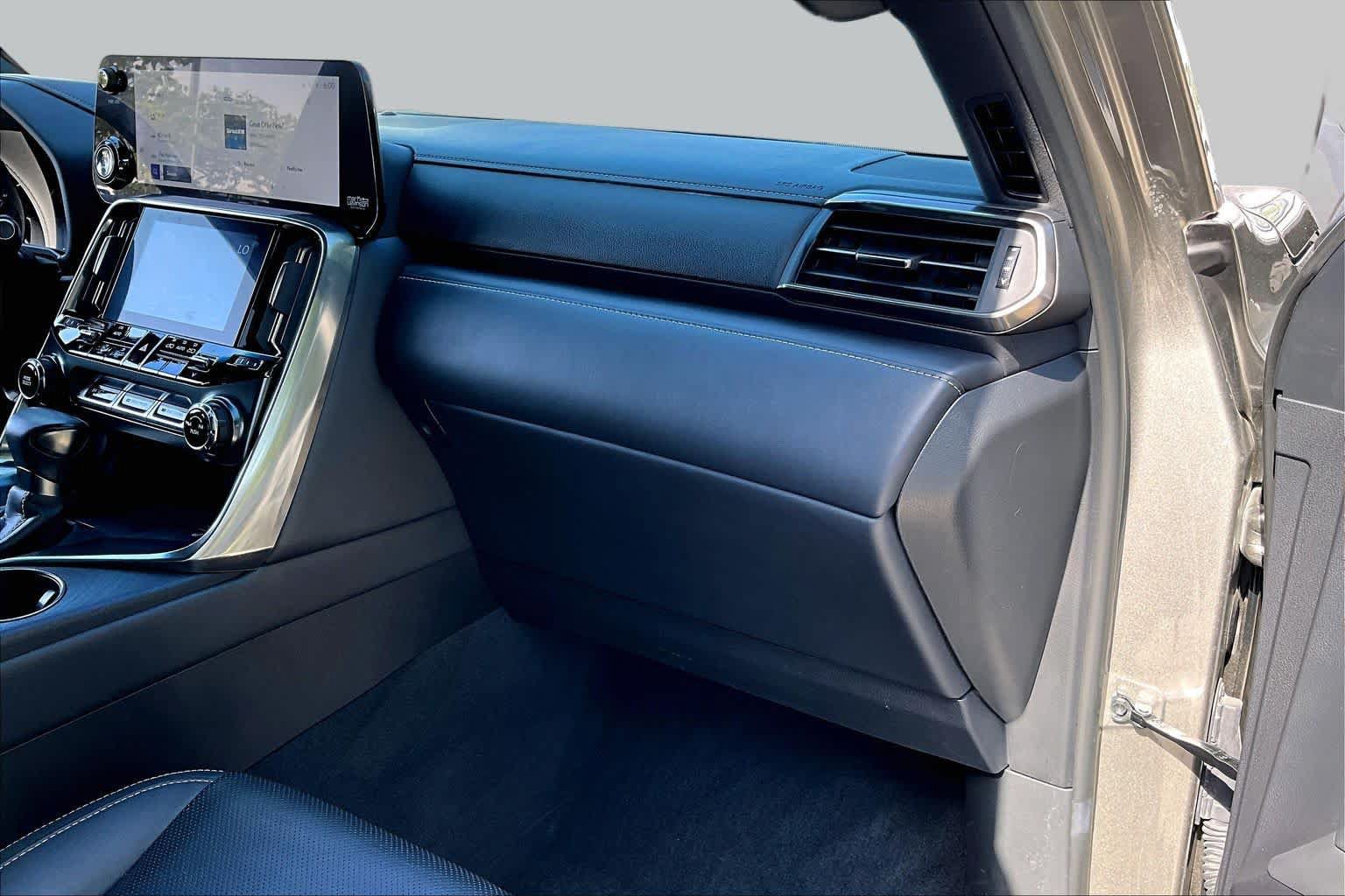 Used 2023 Lexus LX 600 4WD w/ Appearance Package image 16