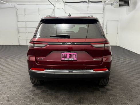 Used 2024 Jeep Grand Cherokee Limited w/ Trailer Tow Package AWD/4WD image 9