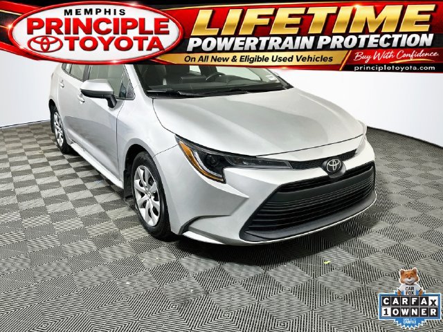 Certified 2025 Toyota Corolla LE FWD image 1