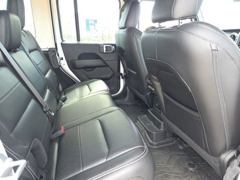 Used 2019 Jeep Wrangler Unlimited Sahara w/ Quick Order Package 24M Moab image 7