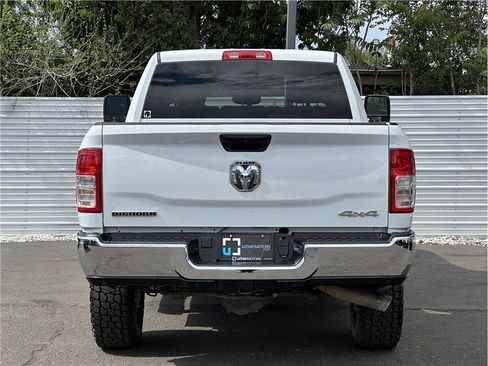 Used 2024 RAM 2500 Big Horn w/ Off Road Package AWD/4WD image 11