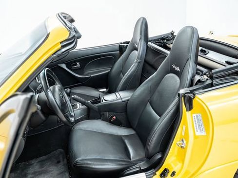 Used 2002 MAZDA MX-5 Miata SE image 22