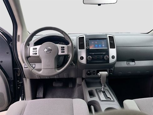 Used 2019 Nissan Frontier SV image 20