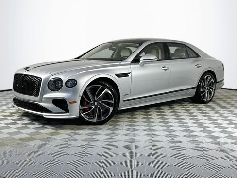 New 2025 Bentley Flying Spur Plug-In Hybrid image 1