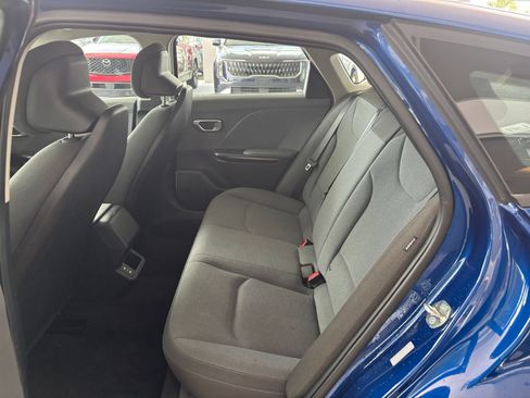 Used 2025 Kia K4 FWD image 23