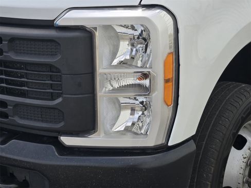 Used 2023 Ford F350 XL image 9