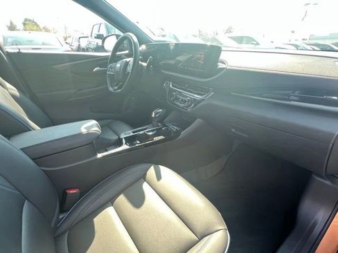 Used 2024 Buick Envista Sport Touring w/ Convenience I Package FWD image 15