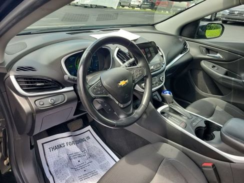 Used 2017 Chevrolet Volt LT w/ Comfort Package FWD image 18