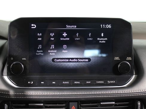 Used 2023 Nissan Rogue SL w/ SL Premium Package image 23