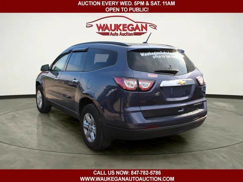 Used 2014 Chevrolet Traverse LS FWD image 5