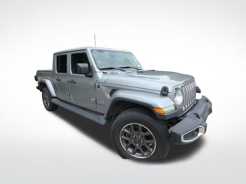 Used 2020 Jeep Gladiator Overland w/ LED Lighting Group AWD/4WD image 26