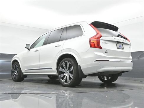 Used 2024 Volvo XC90 B5 Plus w/ Protection Package Premier image 42