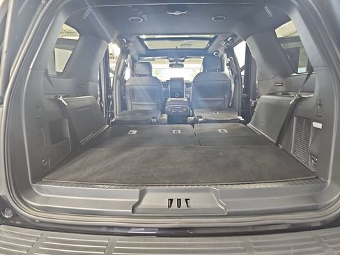 Used 2024 Ford Expedition Platinum AWD/4WD image 18