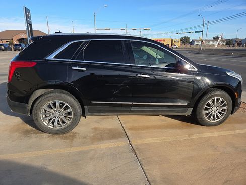 Used 2019 Cadillac XT5 Luxury image 2
