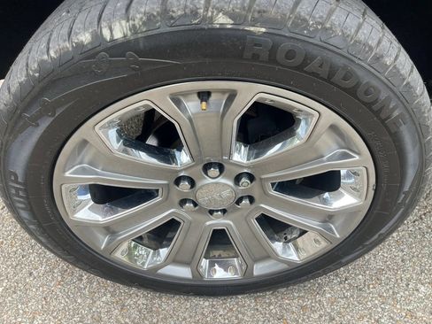 Used 2018 GMC Sierra 1500 Denali AWD/4WD image 9