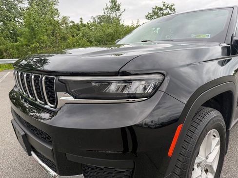 Used 2023 Jeep Grand Cherokee L Laredo w/ Luxury Tech Group I AWD/4WD image 9