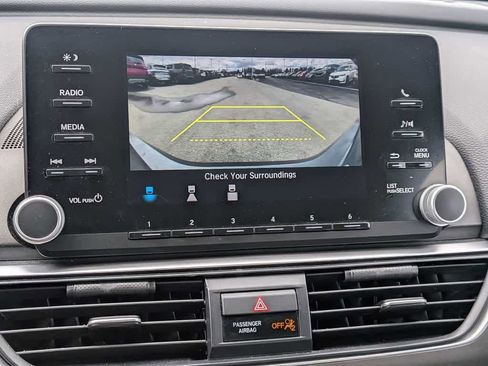 Used 2020 Honda Accord LX image 37