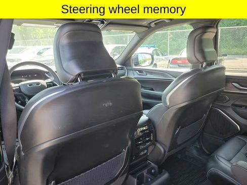 Certified 2023 Jeep Grand Cherokee L Overland w/ Luxury Tech Group IV AWD/4WD image 28