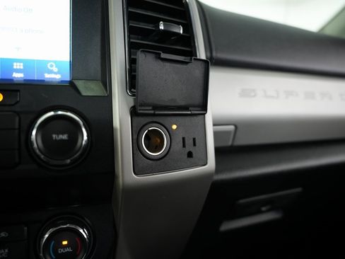 Used 2019 Ford F350 Lariat w/ Lariat Ultimate Package image 38