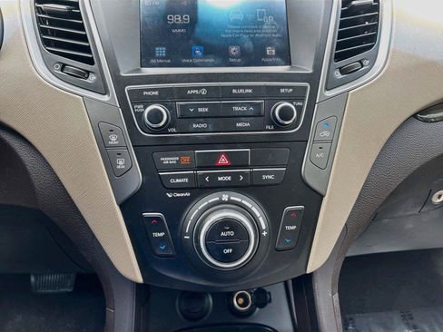 Used 2017 Hyundai Santa Fe Sport FWD image 11