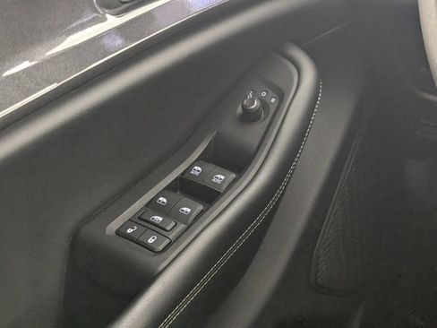 Used 2023 Jeep Grand Cherokee Altitude AWD/4WD image 19