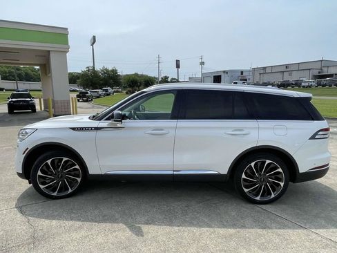 Used 2022 Lincoln Aviator Reserve w/ Equipment Group 201A AWD/4WD image 6