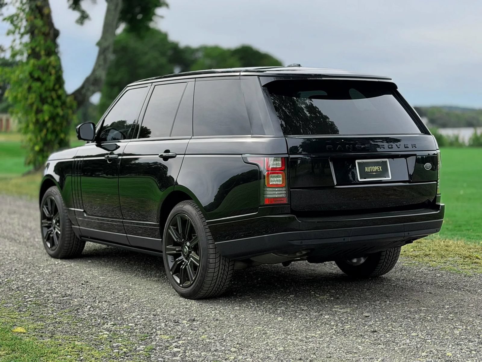 Used 2015 Land Rover Range Rover HSE AWD/4WD image 34