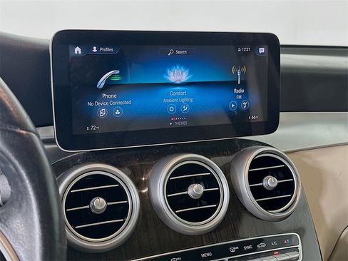 Used 2022 Mercedes-Benz GLC 300 image 13