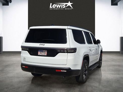New 2026 Jeep Grand Wagoneer Limited AWD/4WD image 4