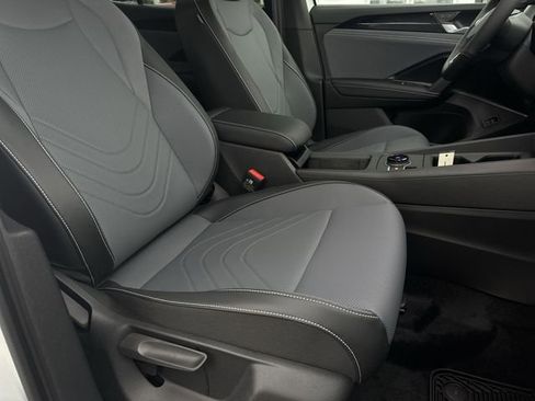 New 2026 Volkswagen Tiguan SE R-Line FWD image 29