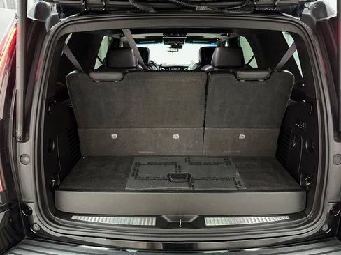 Used 2017 Cadillac Escalade Platinum AWD/4WD image 33