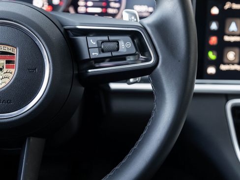 Used 2023 Porsche Panamera 4 Platinum Edition image 16