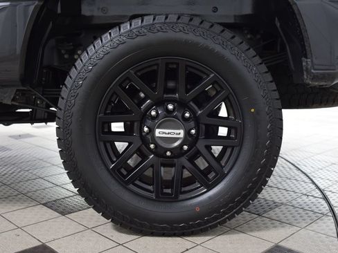 Used 2022 Ford F350 Lariat w/ Lariat Ultimate Package AWD/4WD image 25