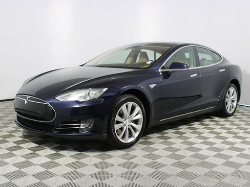 Used 2013 Tesla Model S Performance RWD image 3