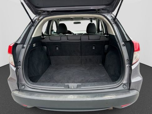 Used 2019 Honda HR-V LX image 33