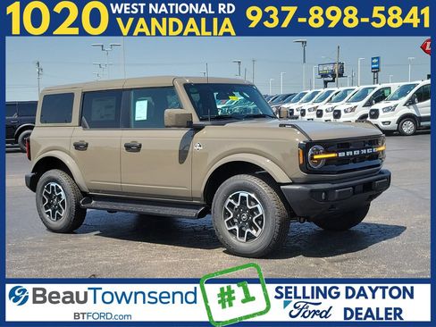 New 2026 Ford Bronco Outer Banks AWD/4WD image 1