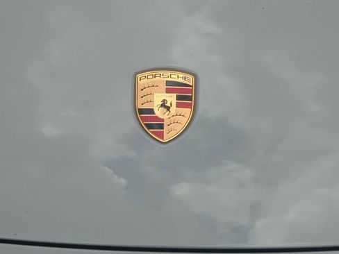 Used 2025 Porsche Taycan image 11