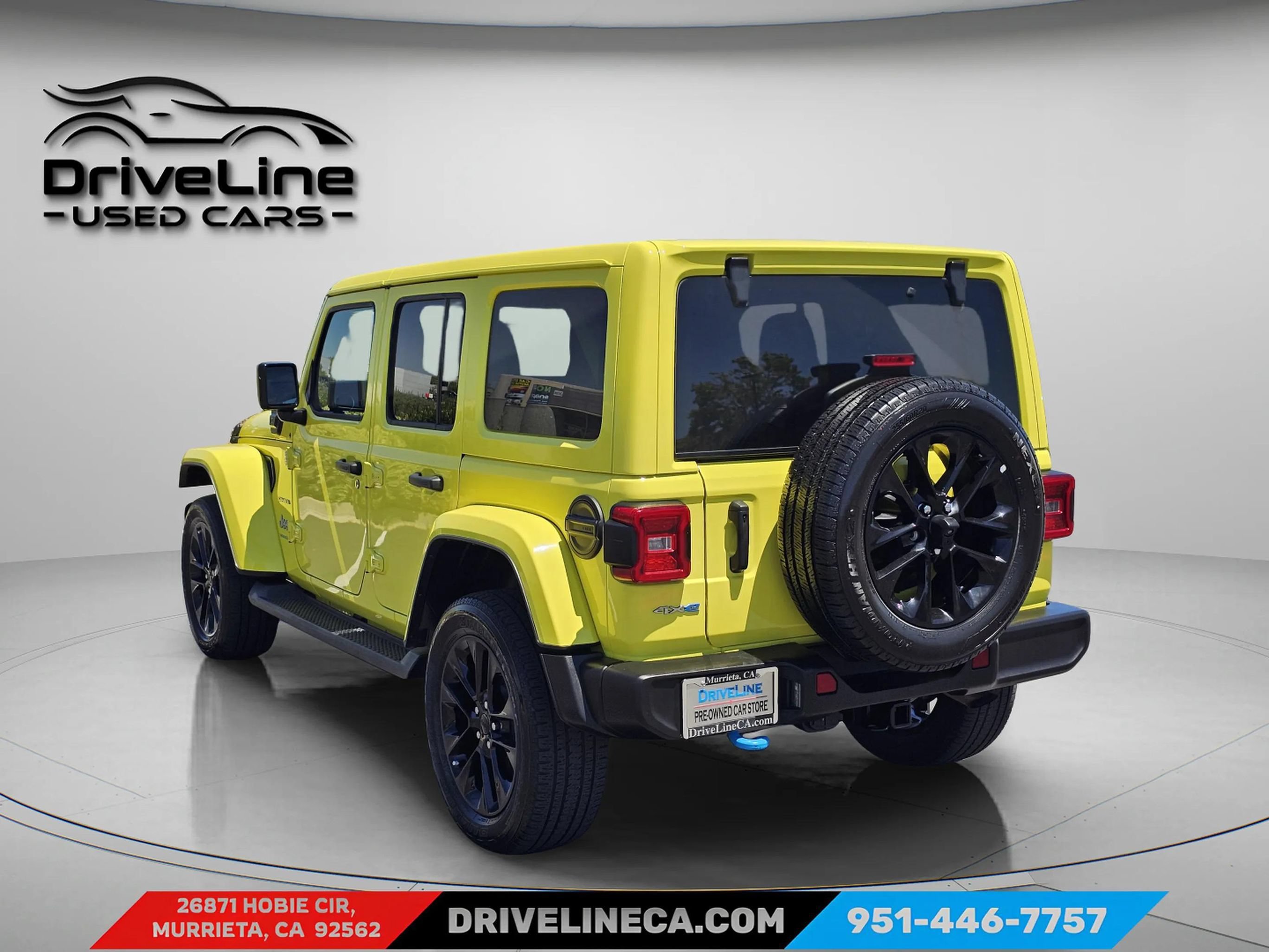 Used 2023 Jeep Wrangler Unlimited Sahara w/ Cold Weather Group AWD/4WD image 6